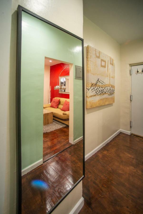Private Room In A Shared Apartment 15 Minutes To Times Square! Nueva York Exterior foto